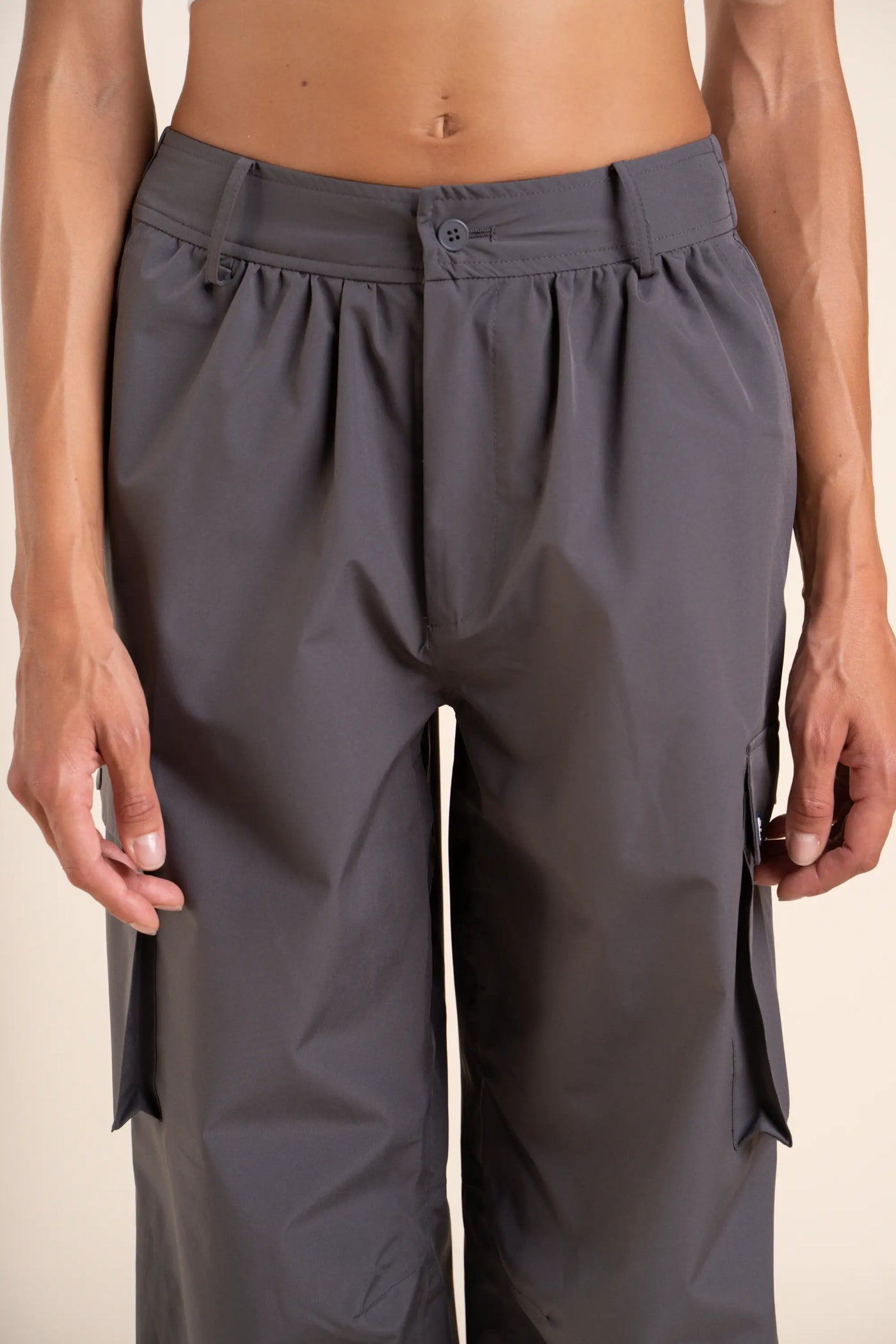 Pantalon imperméable Gambetta cargo multipoches #couleur_anthracite