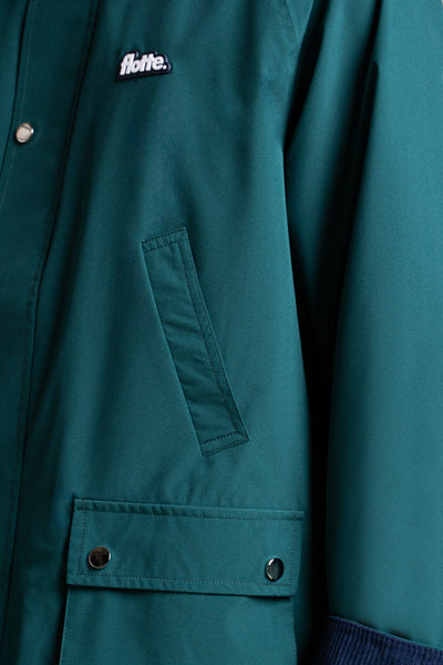 Archives - Imperméable inspiré des vestes de chasse avec col et manches contrastés imprimé iris - Flotte couleur sapin indigo #couleur_sapin-indigo