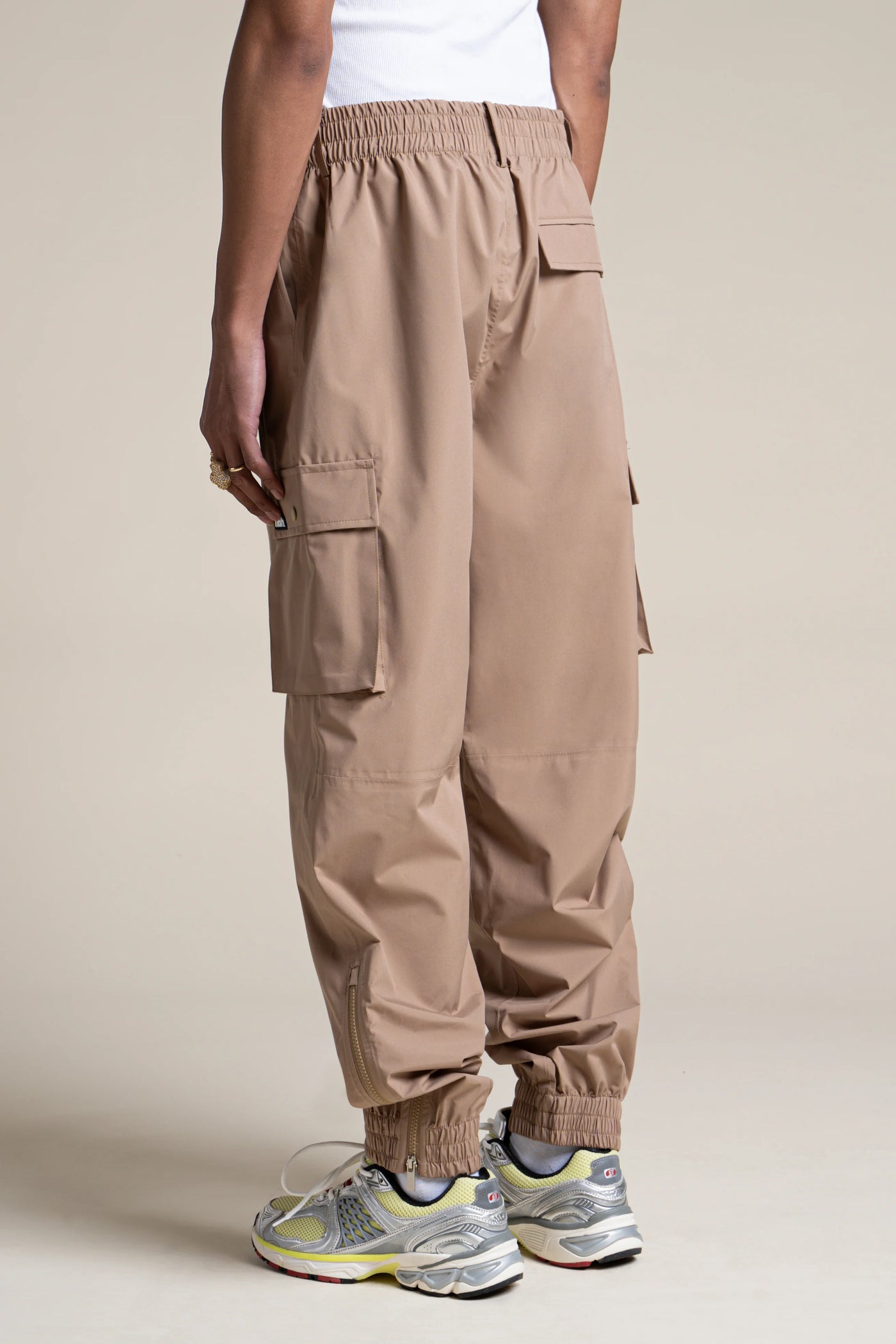 Pantalon imperméable Gambetta cargo multipoches #couleur_sahara
