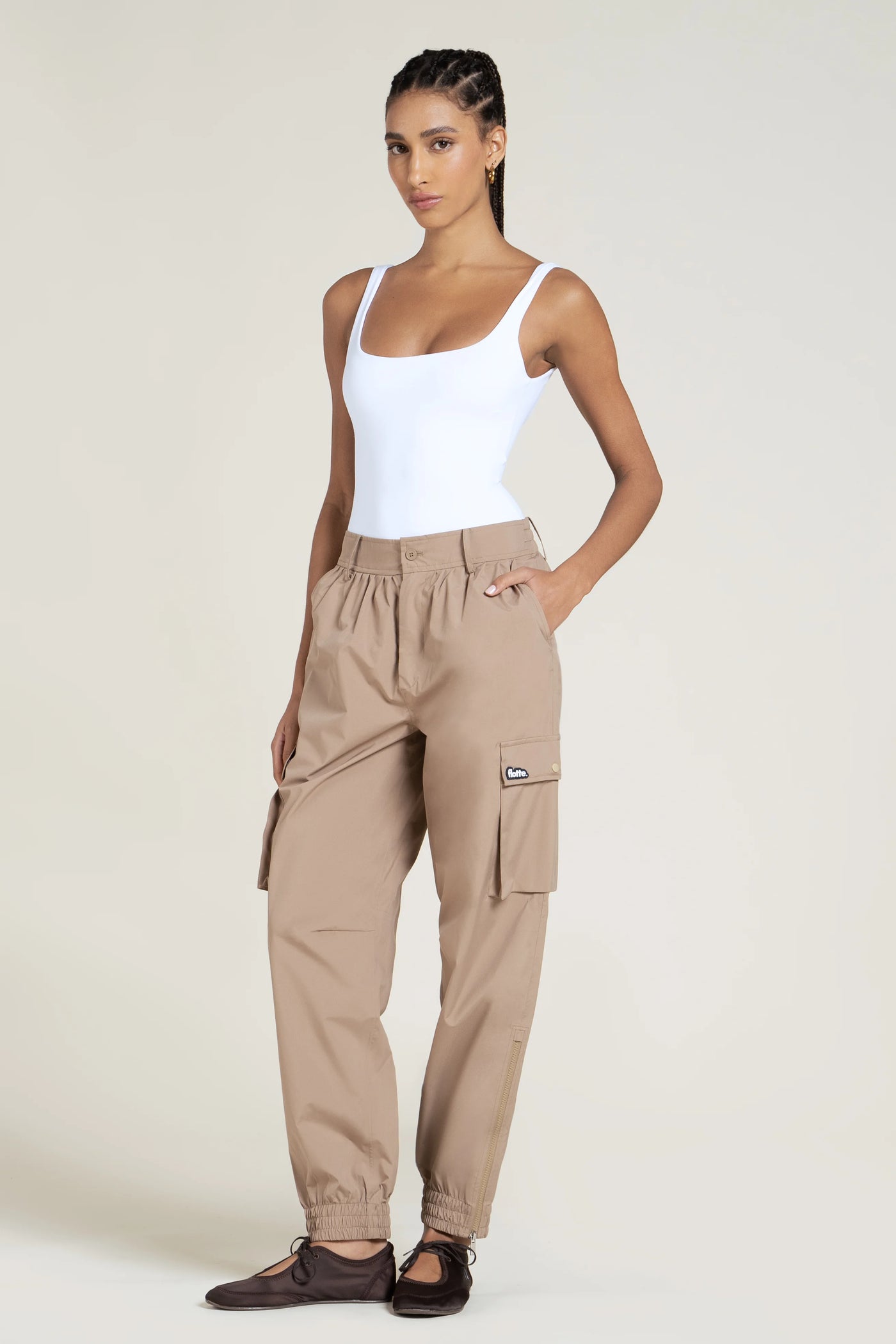 Pantalon imperméable Gambetta cargo multipoches couleur sahara #couleur_sahara