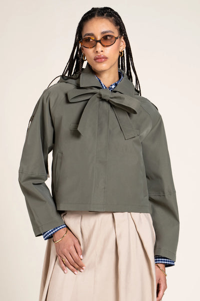 Tuileries - Trenchcoat Court