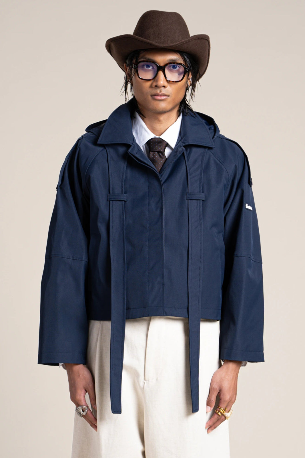 Tuileries - trenchcoat court imperméable - Flotte couleur indigo 